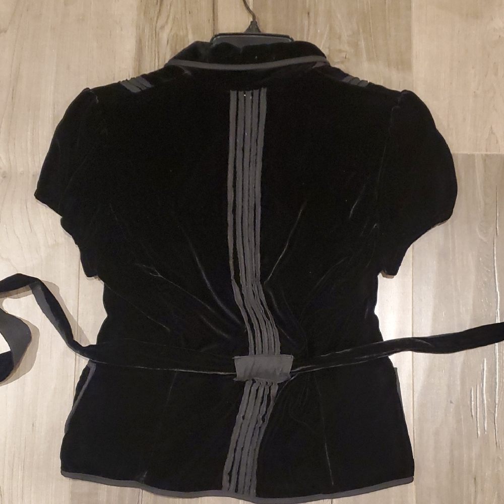 Black Vintage Velvet Blazer with Beautiful Details - Picture 3 of 4